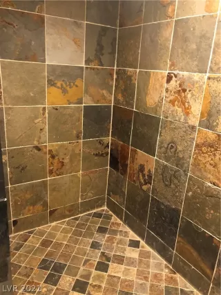 Photo #6: 2343057 Listing 