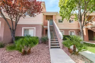 Photo #1: 2343062 Listing