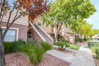 Photo #2: 2343062 Listing