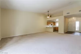 Photo #4: 2343062 Listing