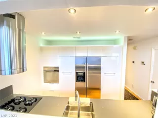 Photo #4: 2343078 Listing 