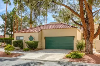 Photo #1: 2343126 Listing