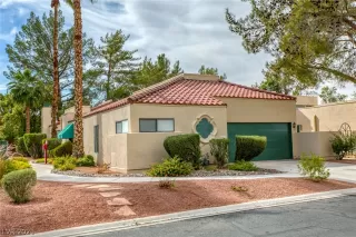 Photo #2: 2343126 Listing