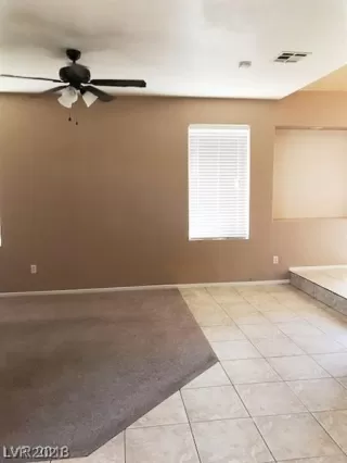 Photo #6: 2343138 Listing 