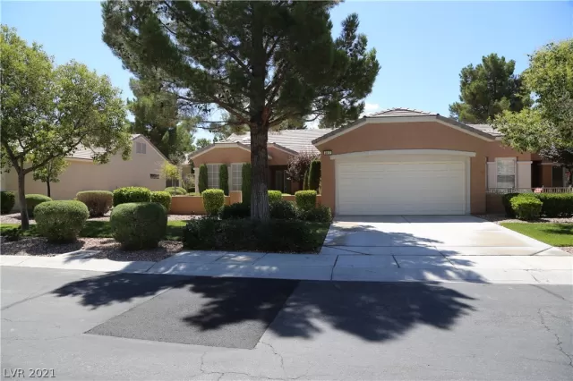 MLS: 2343149 Condo For Sale