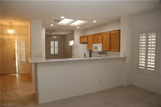 Photo #6: 2343149 Listing 