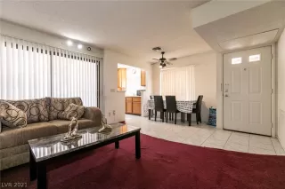 Photo #3: 2343193 Listing