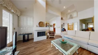 Photo #3: 2343195 Listing 