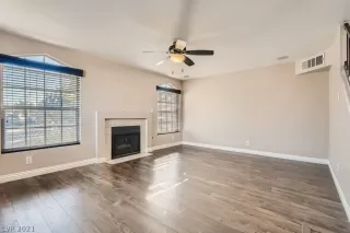 Photo #4: 2343200 Listing