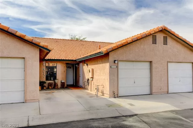 MLS: 2343207 Condo For Sale