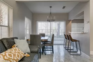 Photo #1: 2343208 Listing 