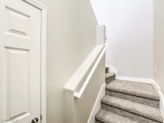 Photo #2: 2343227 Listing