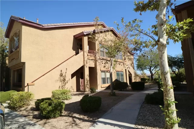 MLS: 2343289 Condo For Sale