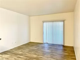 Photo #1: 2343289 Listing 