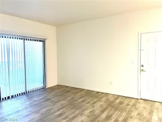 Photo #2: 2343289 Listing 