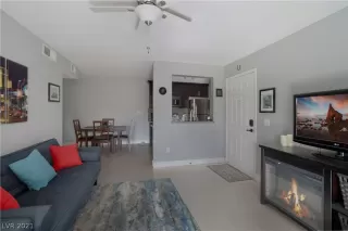 Photo #2: 2343323 Listing