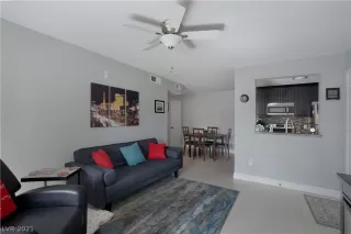 Photo #5: 2343323 Listing