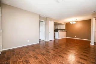 Photo #2: 2343340 Listing 