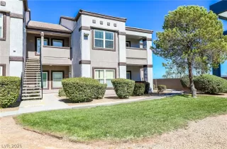 Photo #1: 2343352 Listing