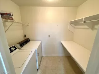 Photo #2: 2343408 Listing