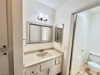 Photo #6: 2343466 Listing 