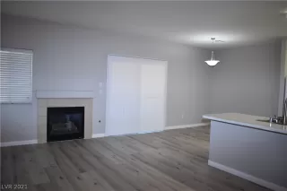 Photo #3: 2343473 Listing 