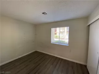 Photo #6: 2343478 Listing 