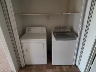 Photo #6: 2343482 Listing 