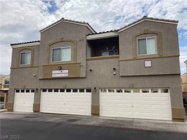 MLS: 2343496 Condo For Sale