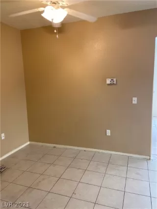 Photo #3: 2343496 Listing 