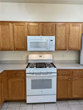 Photo #6: 2343496 Listing 