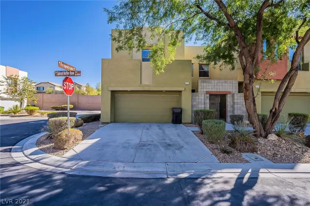 MLS: 2343520 Condo For Sale