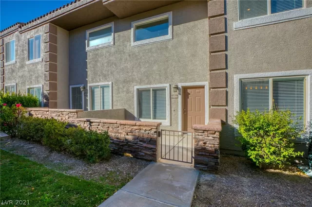 MLS: 2343523 Condo For Sale