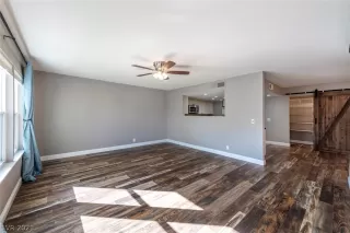 Photo #5: 2343526 Listing