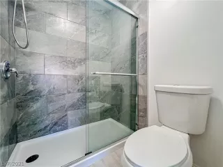 Photo #2: 2343532 Listing