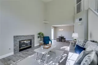 Photo #5: 2343550 Listing 