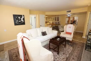 Photo #2: 2343564 Listing 