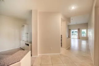 Photo #5: 2343573 Listing 