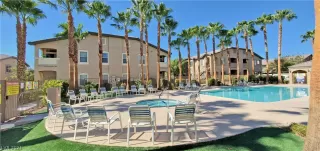 Photo #4: 2343605 Listing