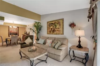 Photo #6: 2343619 Listing 