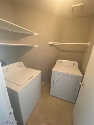 Photo #6: 2343640 Listing 