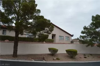 Photo #1: 2343645 Listing 