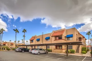 Photo #2: 2343648 Listing