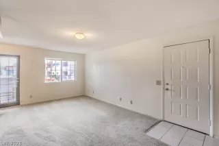 Photo #5: 2343648 Listing