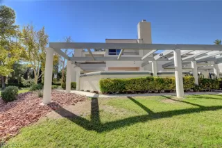 Photo #2: 2343649 Listing