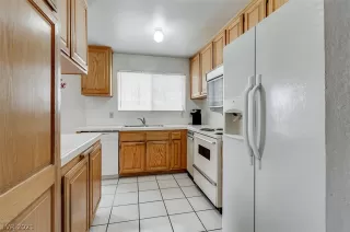 Photo #6: 2343694 Listing 