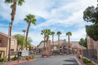 Photo #1: 2343818 Listing 