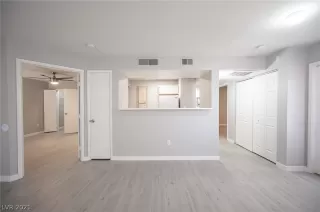 Photo #6: 2343818 Listing 