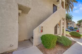 Photo #5: 2343839 Listing