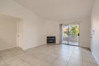 Photo #4: 2343852 Listing